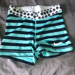 NIKE PRO XS no flaws!